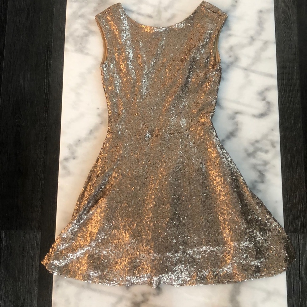 Tobi Dress Gold Sequin